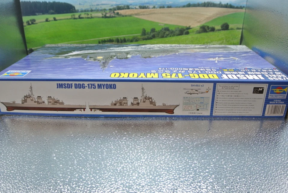 Trumpeter Maquette Navire 1/350 Ref 04534 JMSDF DDG-175 M Neuf - Photo 3/4