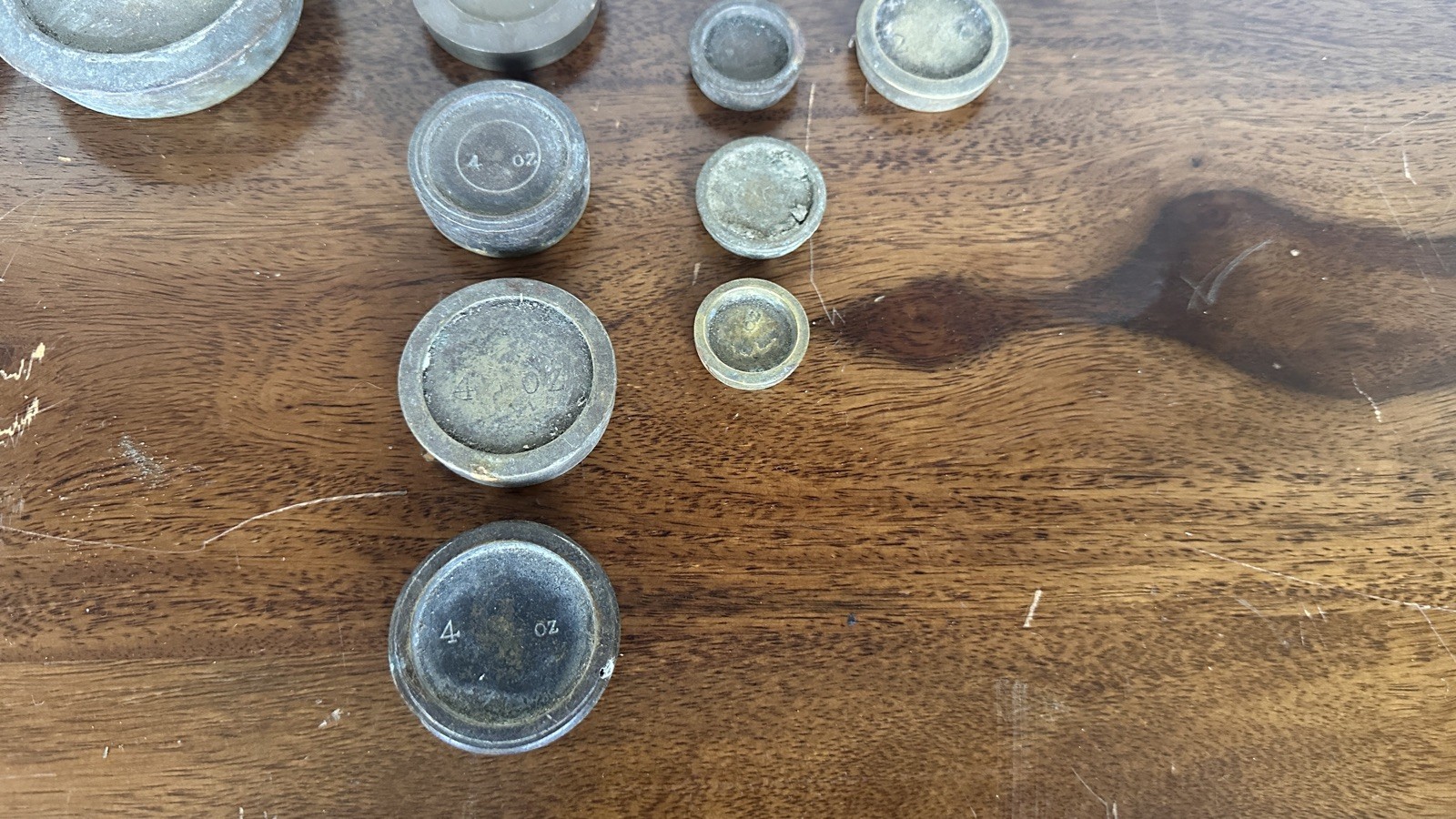26 VINTAGE & ANTIQUE BRASS VARIOUS STACKING  WEIGHTS  4lb- 1lb 4oz-2oz-1oz 1/2oz