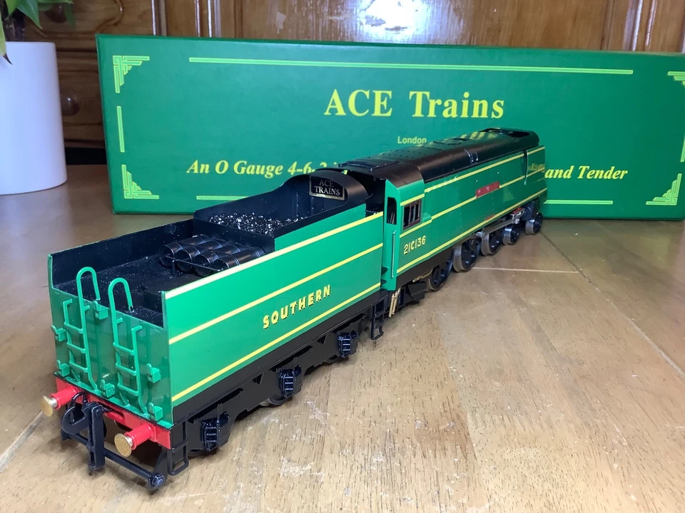 Ace Trains O Gauge 2/3 Rail SR 4-6-2 West Country Class Loco 21C136 Westward Ho - Image 3 of 4