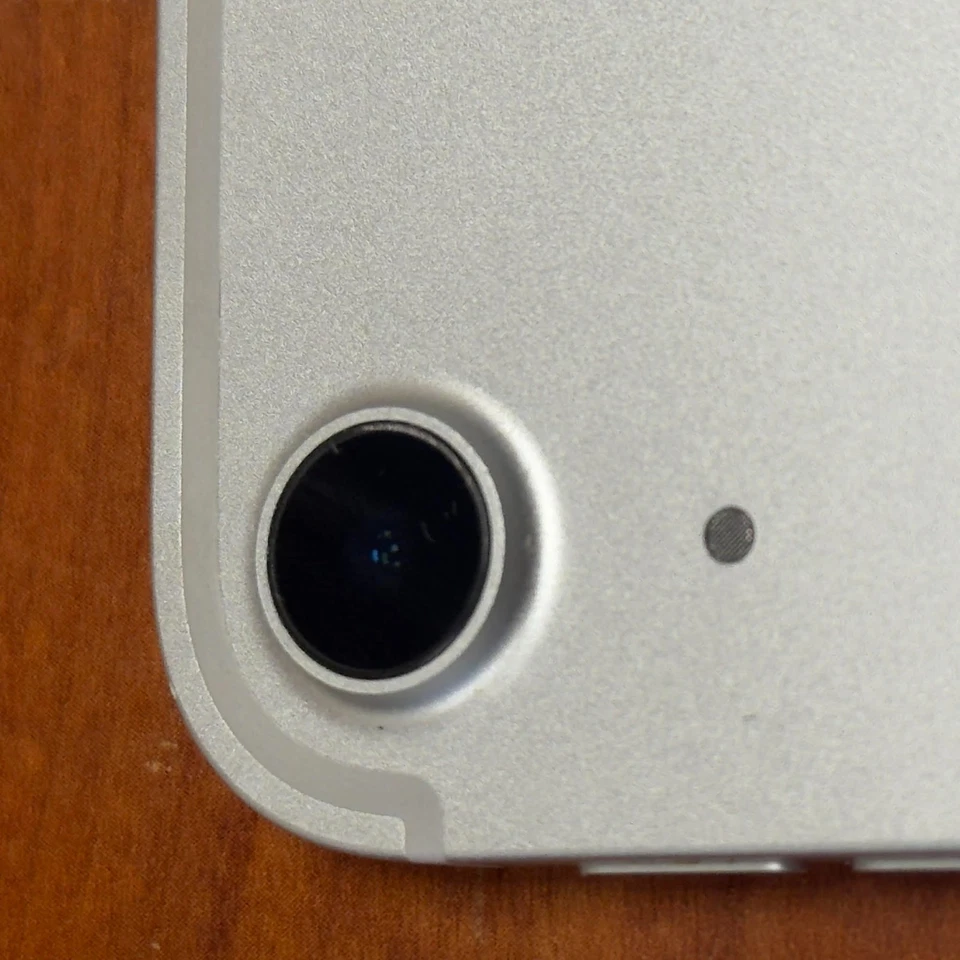 Apple iPad Air (4th Gen.) (A2324) 64GB, Wi-Fi + 4G - *PLEASE READ* - Image 4 of 4