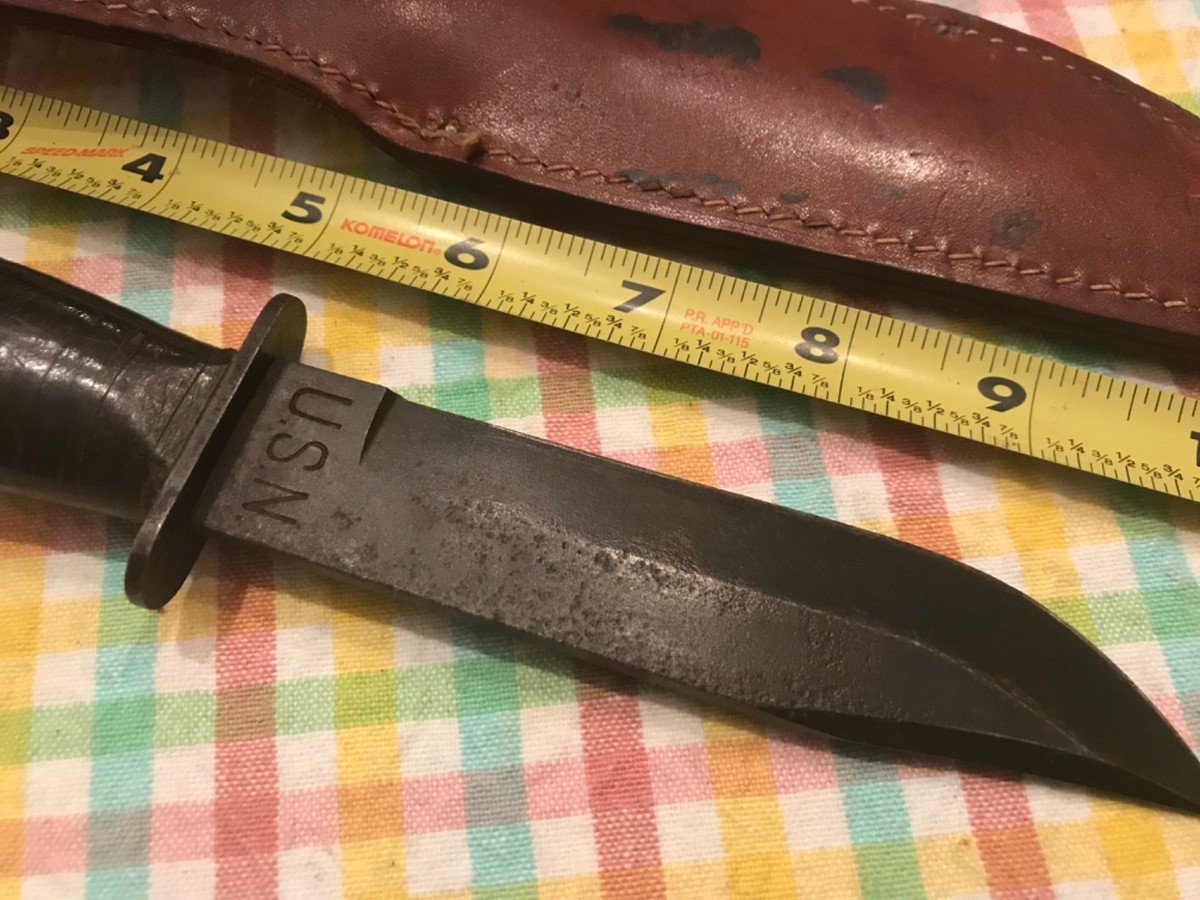 U.S.N. Navy MK1 Fighting Knife WWII Camillus NY USA with leather