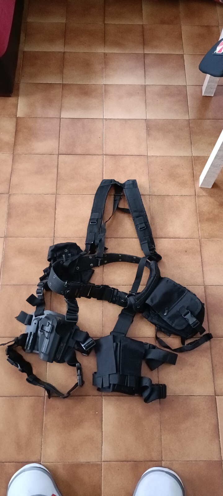 Foto 10 di 15