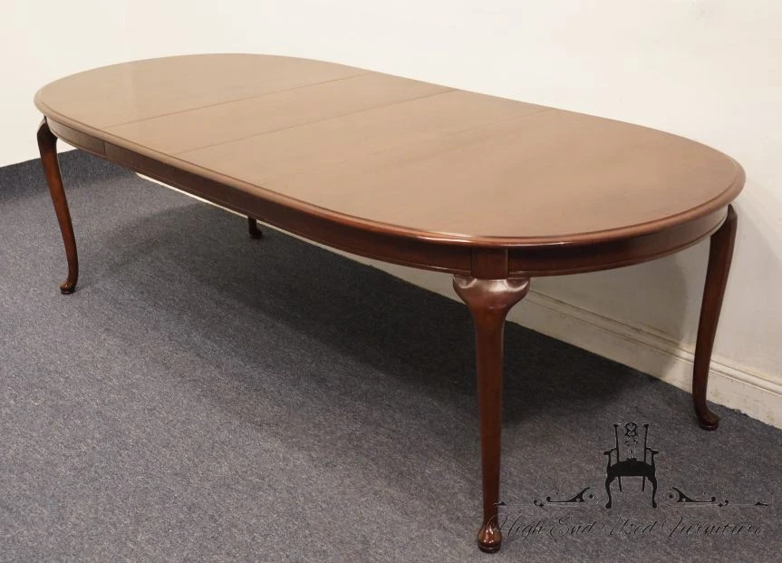 THOMASVILLE FURNITURE Winston Court Collection Solid Cherry Traditional Style... - Image 4 of 4