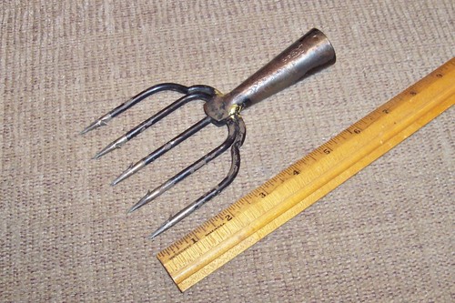 Vintage Kmart 5 Tine Fish Spear 3.75" Wide 3" Tines Old Fishing Gear Equipment