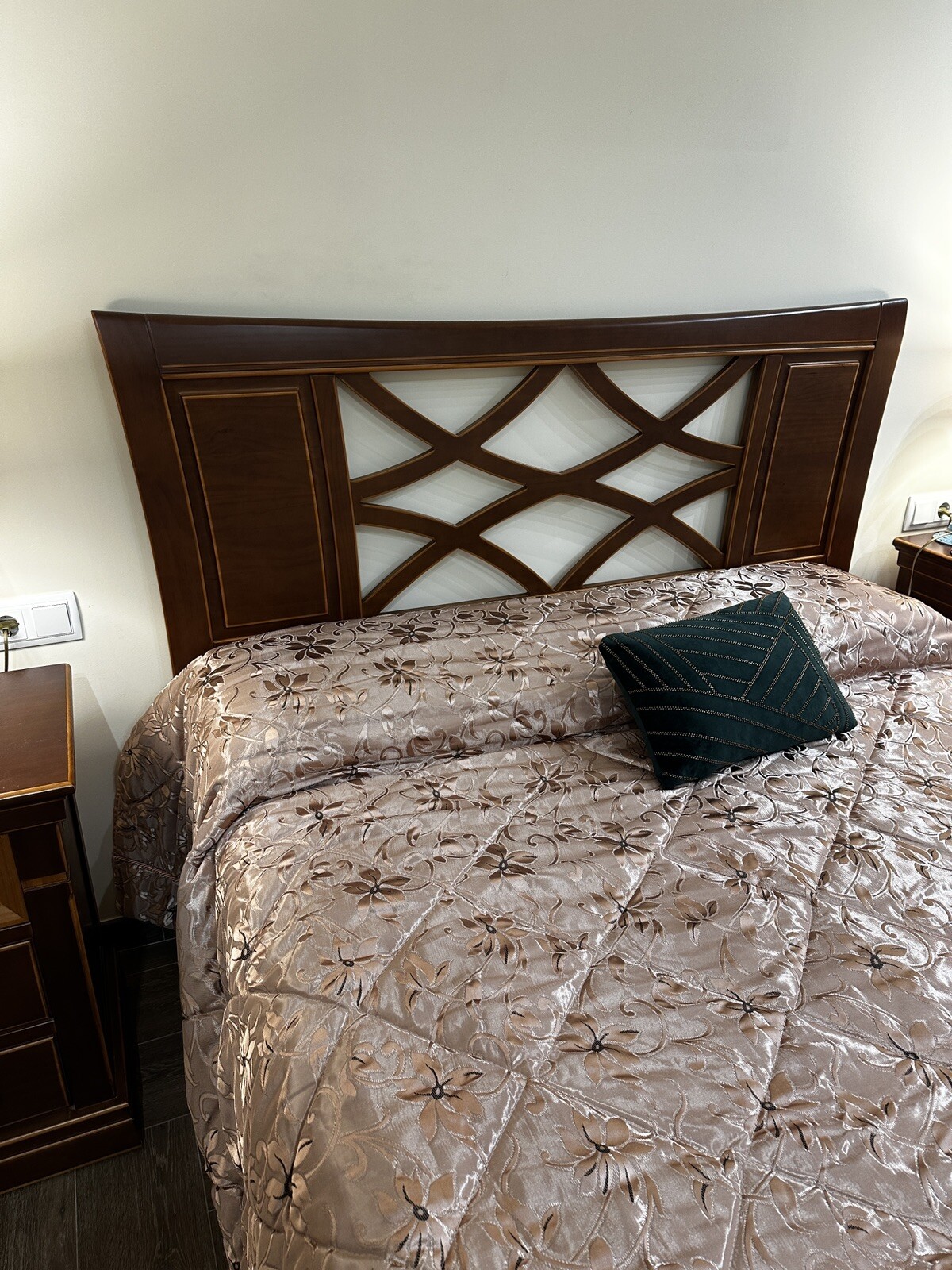 Dormitorio Matrimonial De Madera Maciza