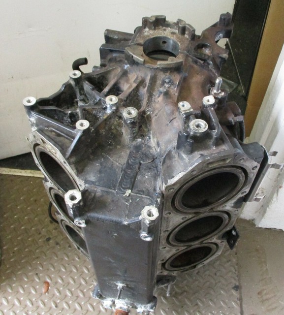 Mercury outboard motor powerhead 3 liter 200 hp 225 hp power head block