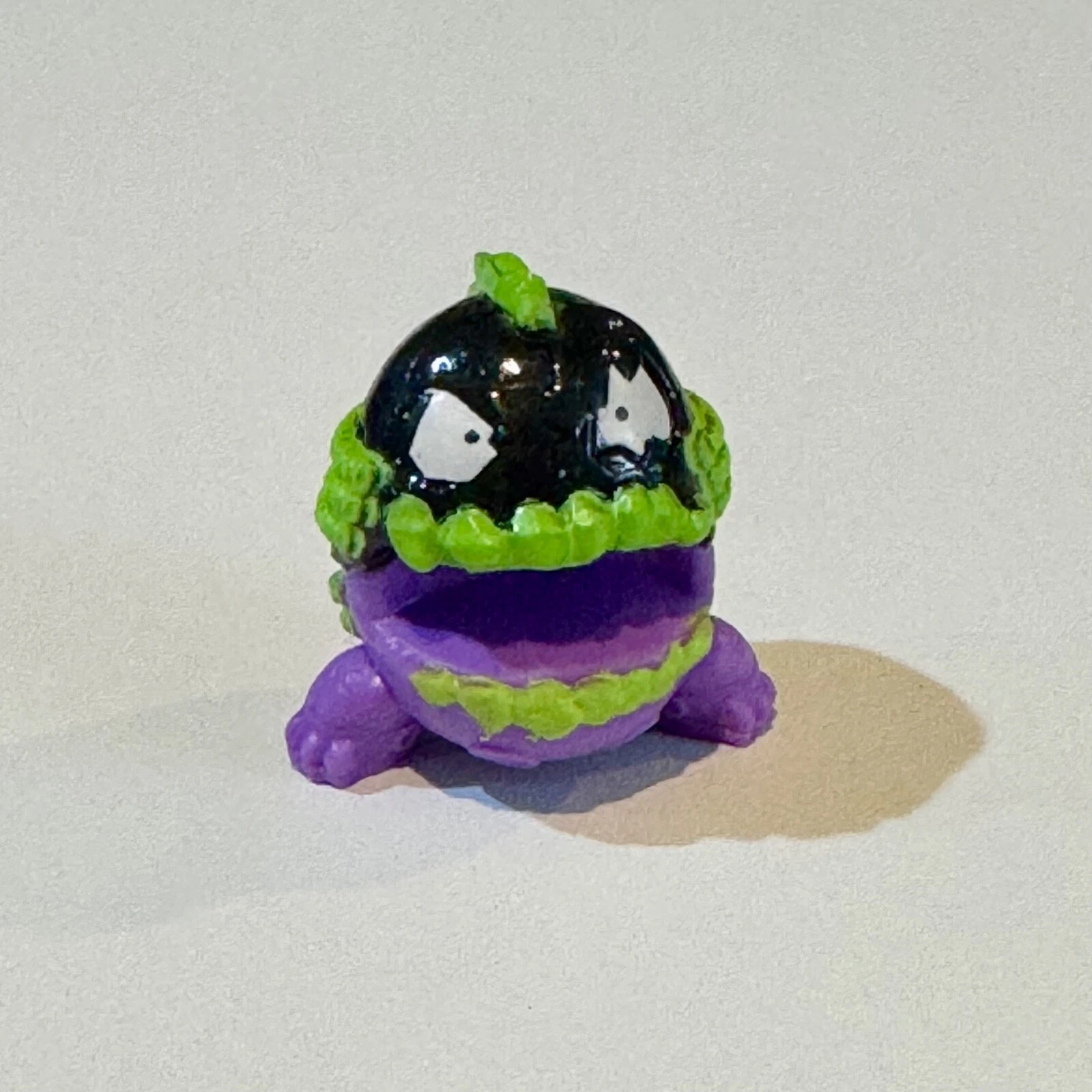 No Yolk (metallic, hard head, speckled)