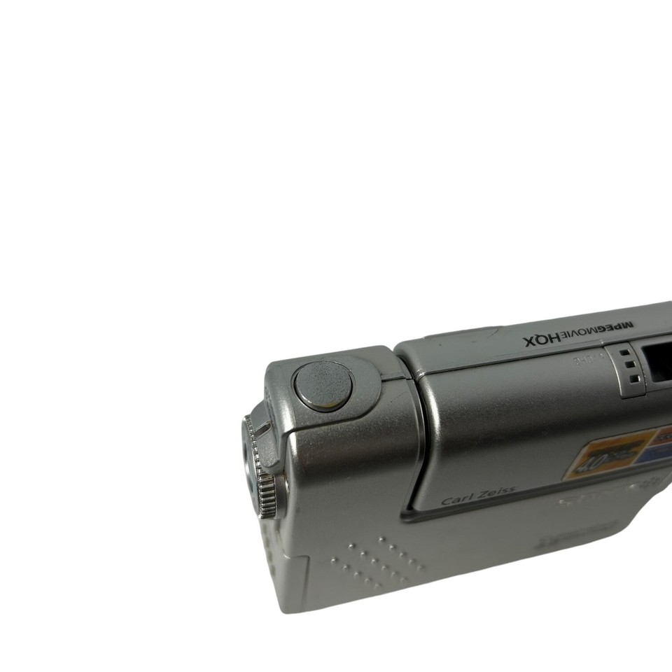 Exc+++++ Sony Cybershot DSCF77 Digital Camera Japanese and English