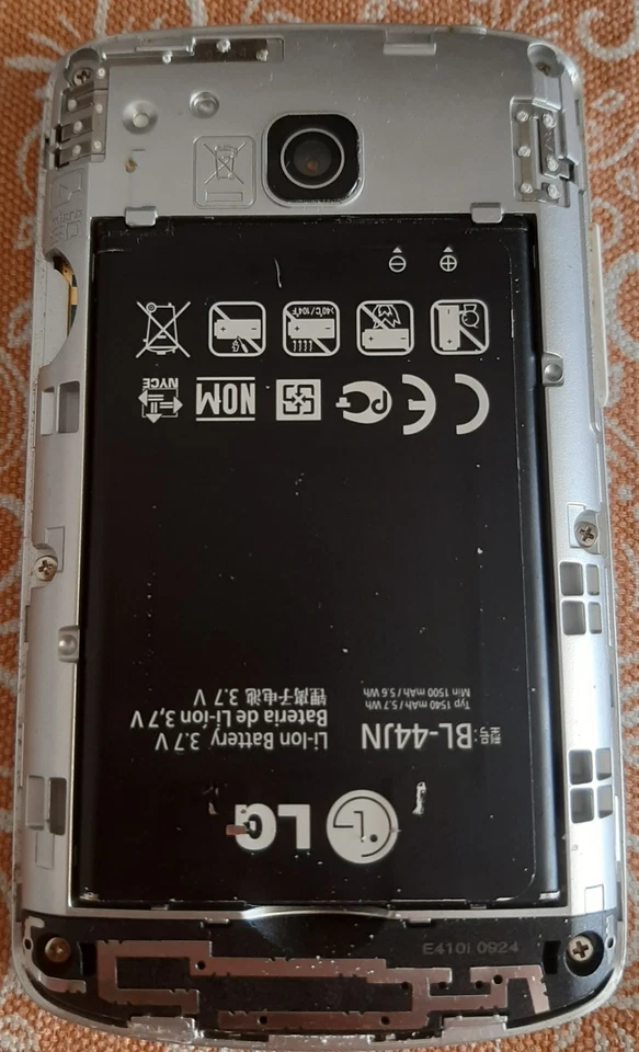 📞 Smartphone LG-E410i Optimus L1 II Bianco Vintage Funzionante Pronto All'uso - Immagine 3 di 4