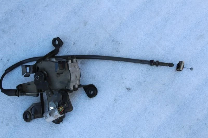 Actuador de control de crucero Lexus SC400 1992 1993 1994 1995 1996 1997 88002-24010 Foto 3 de 4