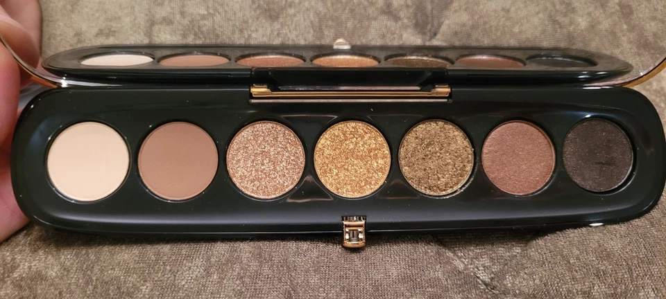 DISCONTINUED Marc Jacob's EYE-CONIC Eyeshadow Palette - Image 2 of 4