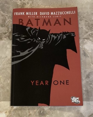 Batman: Year One Trade Paperback Frank Miller David Mazzucchelli DC Comics