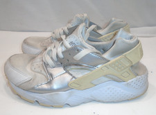 Nike Huarache Youth Size 5.5 Y Shoes White and Silver