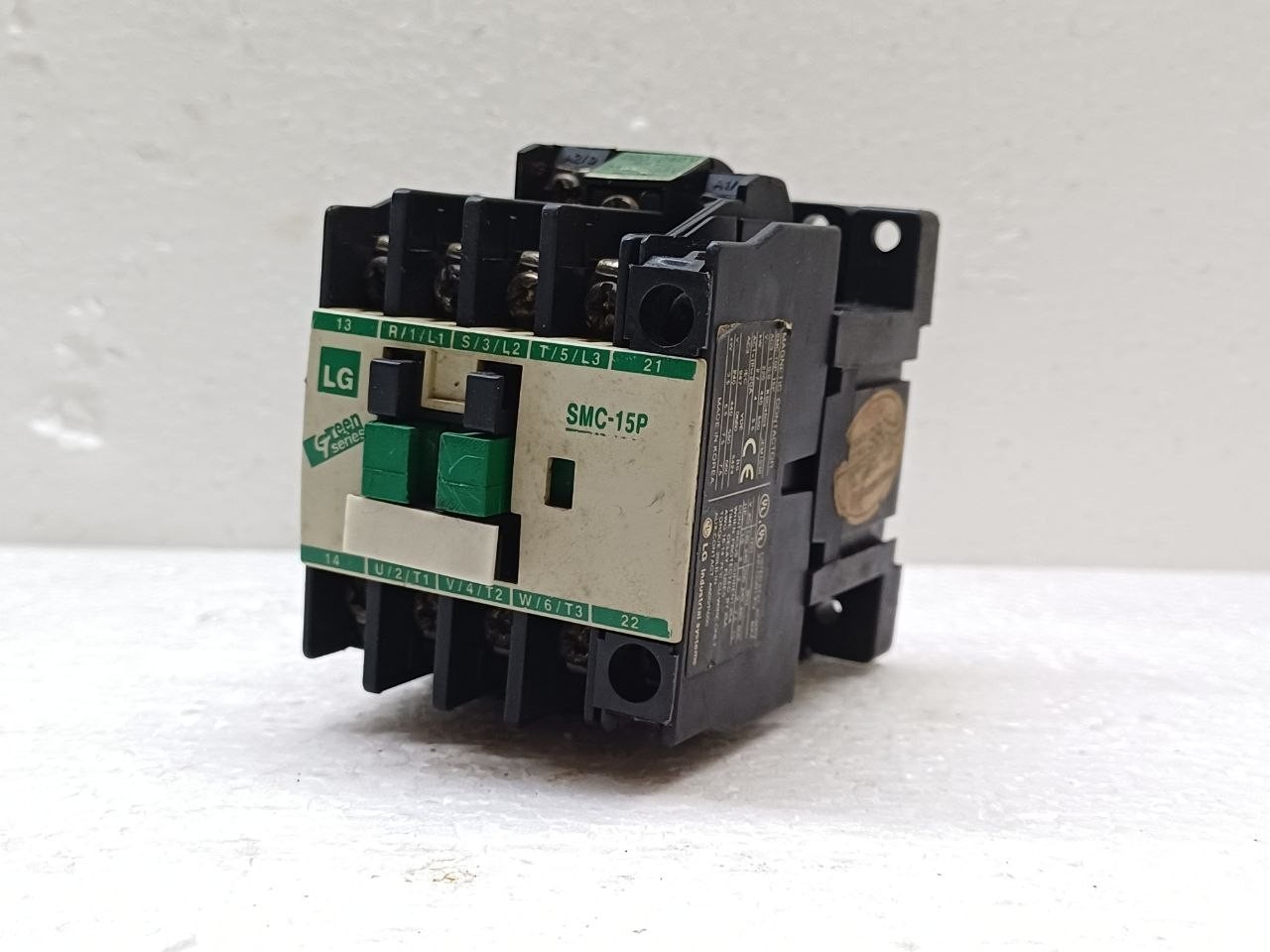 LG SMC-15P magnetic contactor 220-240V 50Hz 230-240V 60Hz