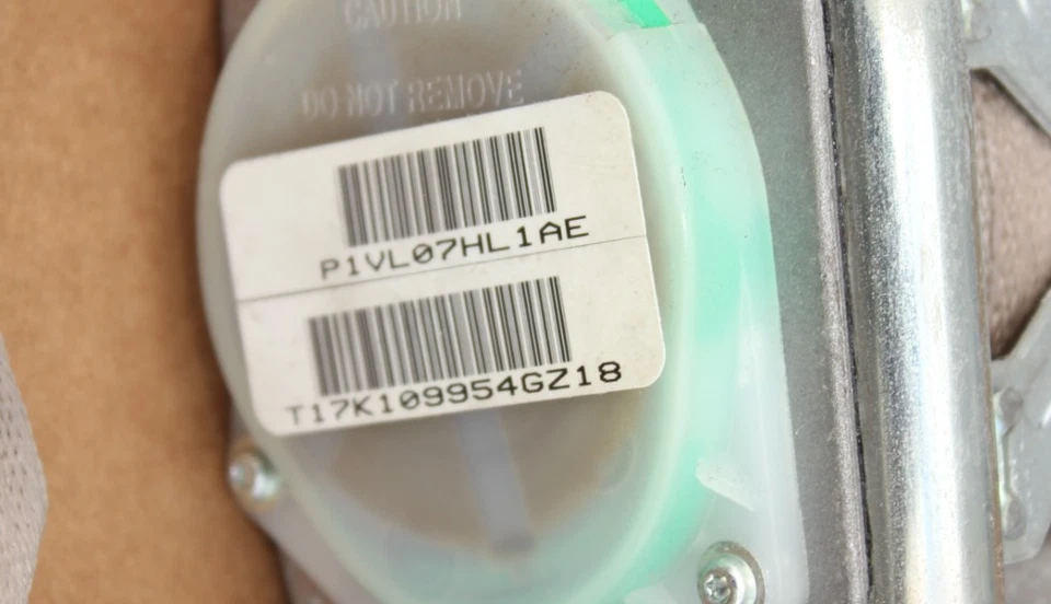 Оригинальный передний внешний ремень безопасности, левый Mopar для Jeep Grand Cherokee 2014-2018 годов выпуска - Изображение 4 из 4