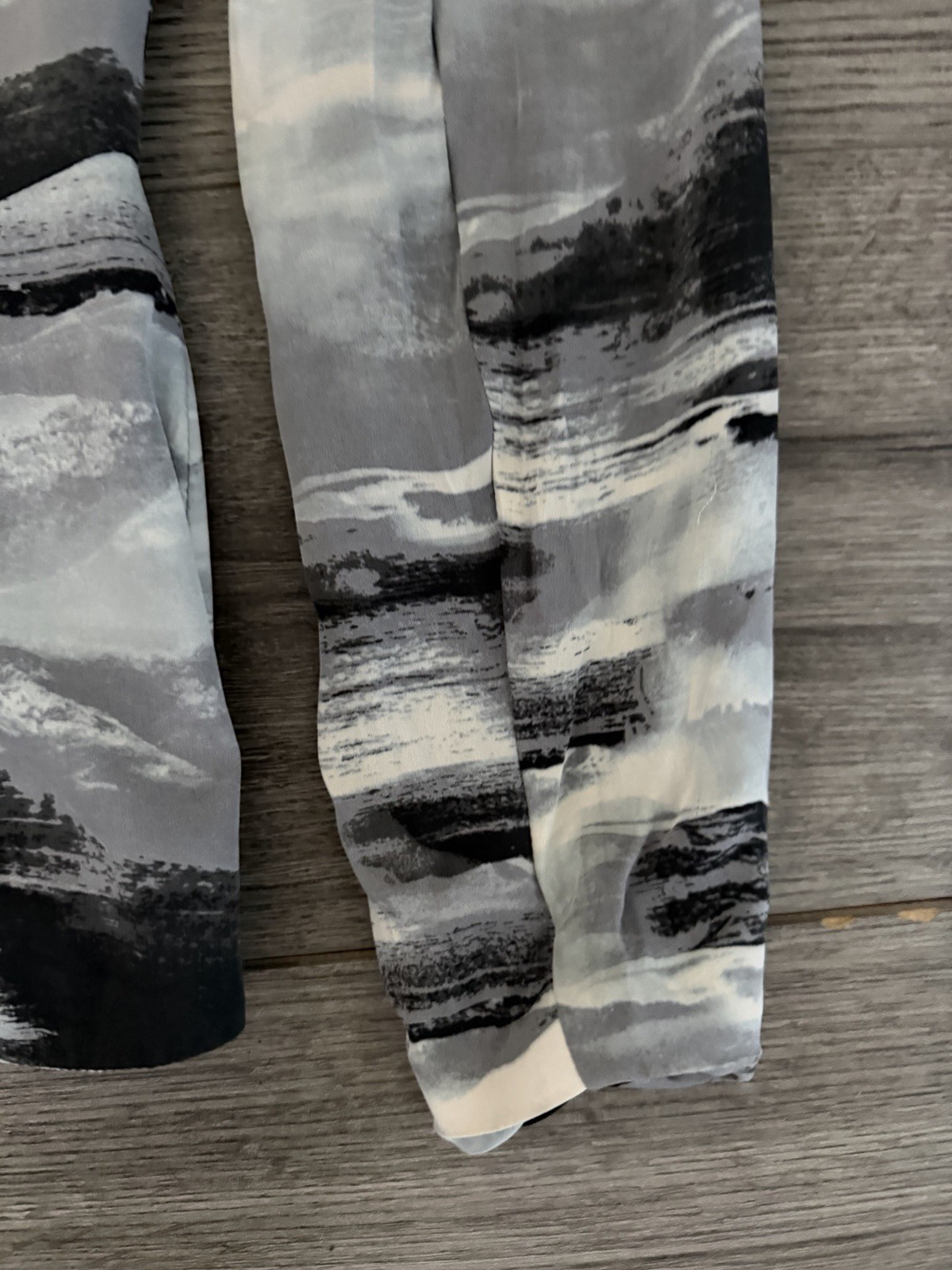 GINGER & SMART Marble Abstract Pattern Silk Butto… - image 9