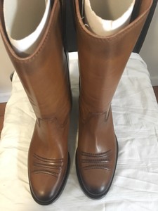 tan gucci boots