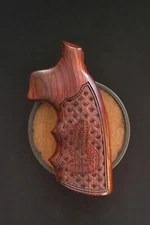 Colt Diamondback D-Frame HOGUE® Cocobolo Basketweave Inset Diamondback Rattler