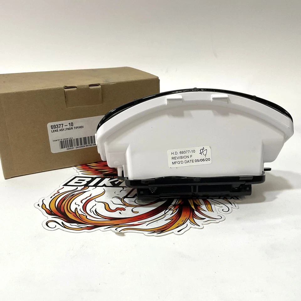 Genuine Harley 2014 Up Touring HDI Canadian Rear Fender Lens Assembly 69377-10 - Image 2 of 4