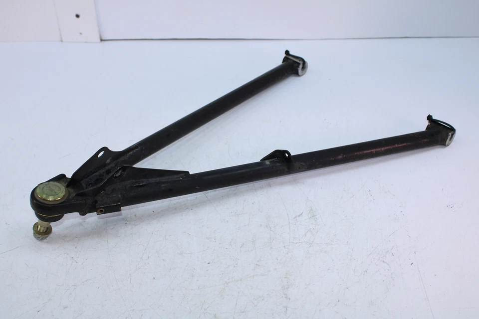 Ski-Doo MXZ 600 TNT 2010 suspensión inferior delantera derecha control brazo A 505072665 Foto 2 de 4