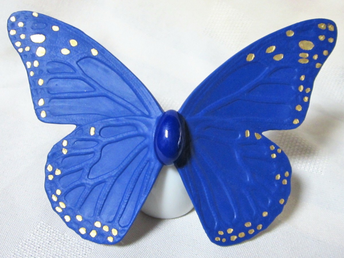 LLADRÓ Butterfly Figurine Golden Luster & Blue Butterfly Figure