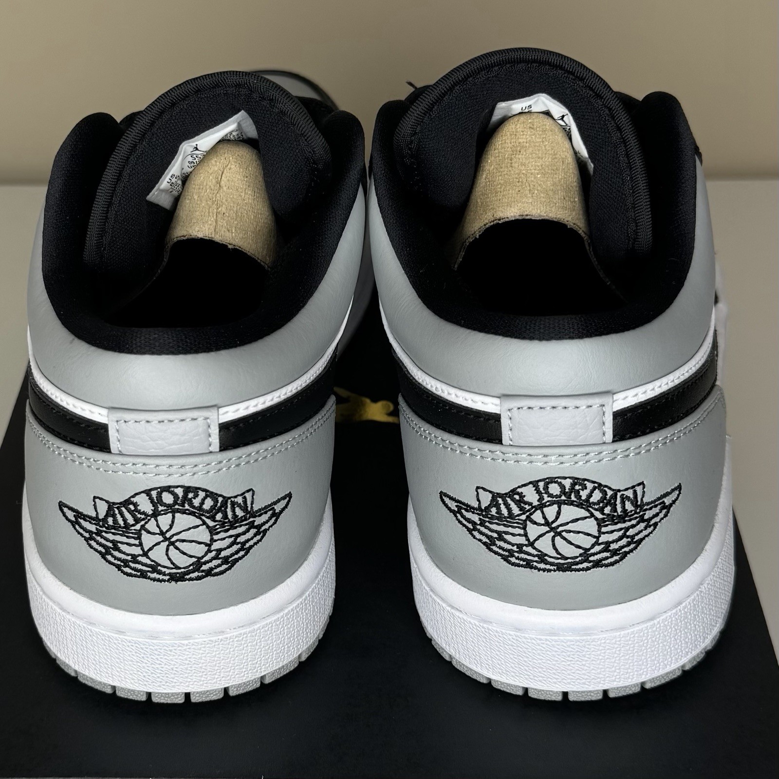 Jordan 1 Low Shadow Toe 553558 052 Size 8.5M Brand New With Box thumbnail 4