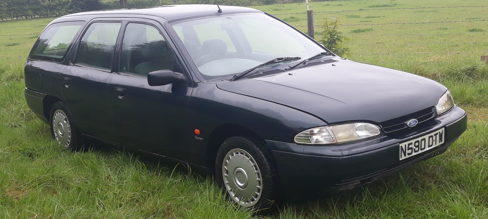 Image 1 - Ford Mondeo estate 1.8 TD spares or repair