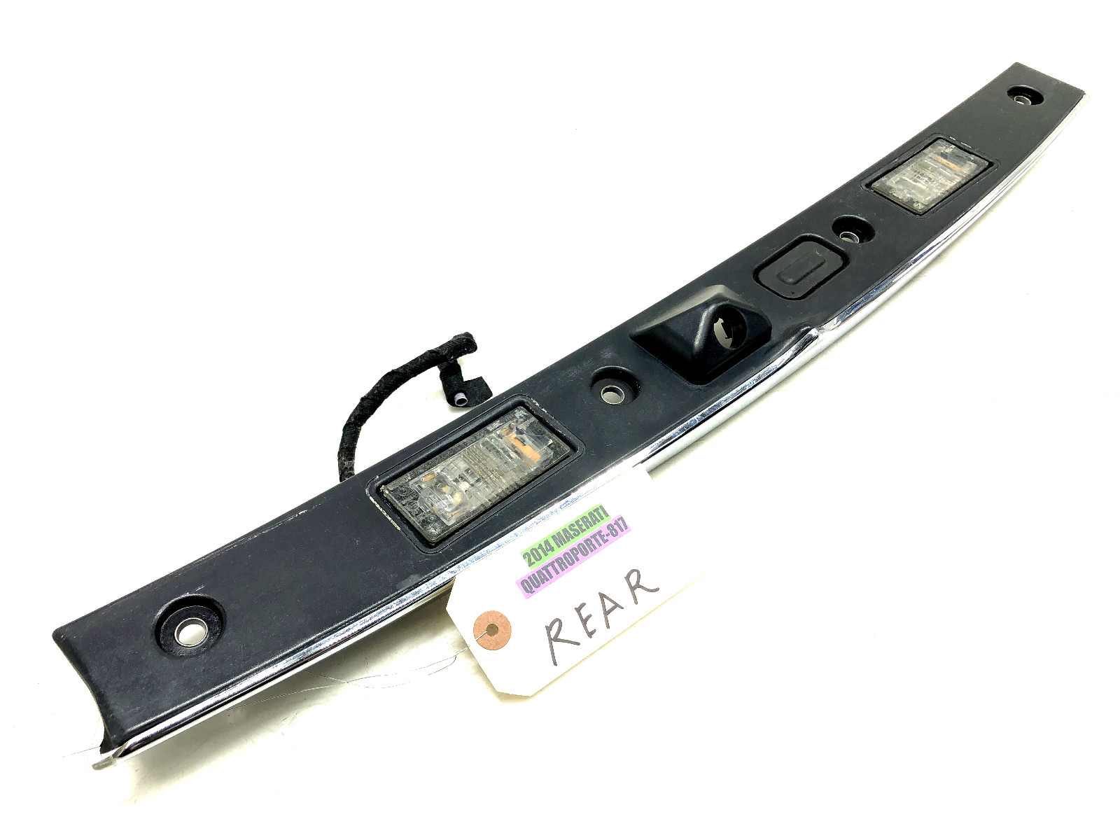 2014-2017 MASERATI QUATTROPORTE TRUNK LID TRIM MOLDING ASSEMBLY OEM.