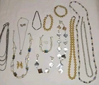 VINTAGE TO NOW FAUX PEARL BEAD LOT, FASHION/ COSTUME JEWELRY LOT (#185)