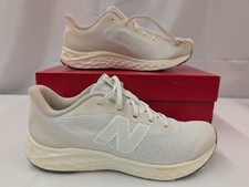 New Balance Fresh Foam Arishi v4 Kids' Shoe Sneaker Beige Sz 7 New