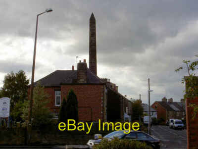 Foto 6x4 Birdwell Obelisk. Verbunden mit dem Nachlass Wentworth Castle. c2007