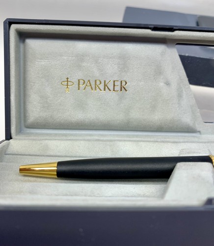 Vintage Parker Insignia Ball Point Pen Black Matte In Box Blue Ink - Picture 3 of 20