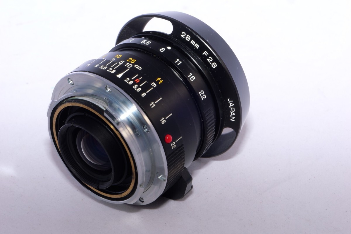 Vintage Minolta CLE M-Rokkor 28mm F/2.8 wide-angle lens Vintage Minolta CLE M-Rokkor 28mm F/2.8 wide-angle lens