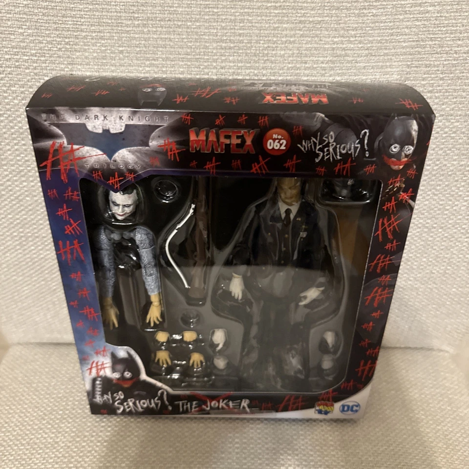 Figura MEDICOM TOY MAFEX 062 The Joker Cop Versión - No.062 EL CABALLERO OSCURO Foto 4 de 4