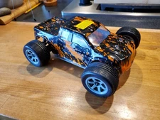 Team Associated RC18T Stadium Truck Aluminum Chassis, Quicrun Brushed ESC/Motor