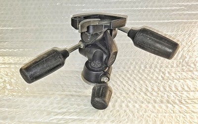 Manfrotto 804RC2 3-Way Basic Pan Tilt Head w/ Quick Lock Tripod