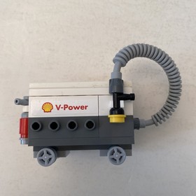 Lego Racers Ferrari F1 Fuel Stop Set 8673 w/ Booklet & Minifigures See Desc