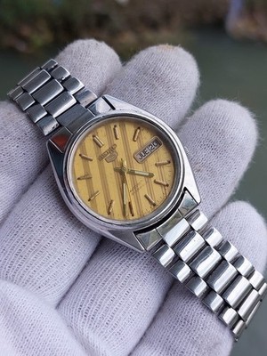 Vintage Seiko 5 7019-6081 Automatic 21 jewels men watch made in