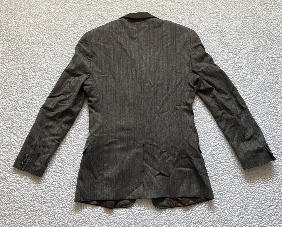 Blazer D&G Dolce & Gabbana tamanho 38/52 lã marrom veludo detalhes forro paisley - Imagem 2 de 4