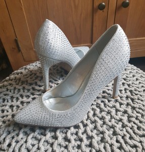 silver court shoes for wedding