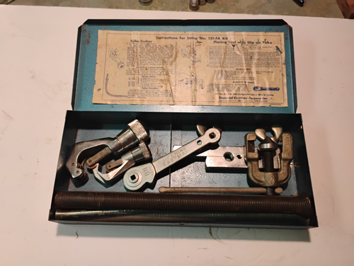 Imperial Eastman Kit di utensili per tubi con scatola 121-FA taglierina piegatrice svasatrice - Foto 6 di 7