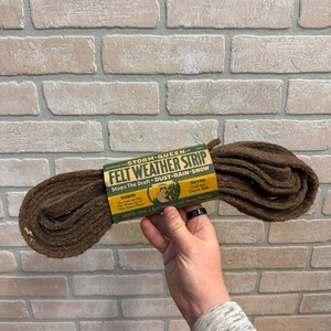 Vintage Storm Queen Felt Weatherstrip NOS Store Package WJ Dennis Co Chicago NOS