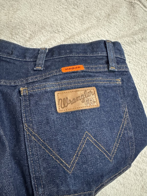Wrangler Flame Resistant Blue Jeans Size 40x30 Cat2 2112