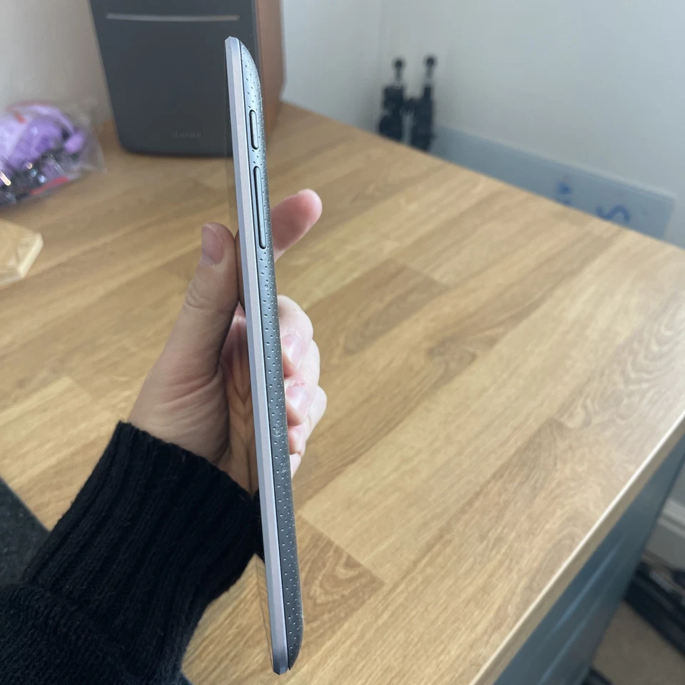 ASUS Google Nexus 7 (1st Gen) 16gb Tablet WiFi  - Image 4 of 4