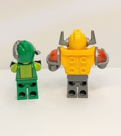 Lego Nexo Knights Battle suit Axl & Battle Suit Aaron 70364 - 70365 Lot of 2
