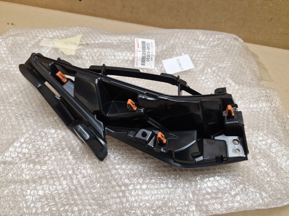 Soporte de faro delantero izquierdo Toyota Land Cruiser 2017-en 5324660030 genuino NUEVO Foto 4 de 4