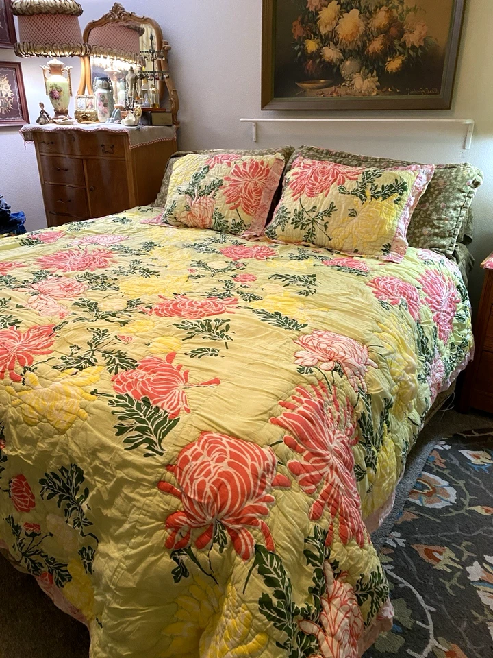ANTHROPOLGIE CHRYSANTHEMUM HOT HOUSE QUILTED COTTON COMFORTER & SHAMS ~ QUEEN - Image 2 of 4