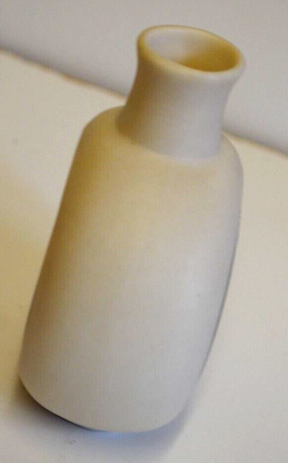 Horizon Porcelain Scotland Small Vase Celtic Design eBay
