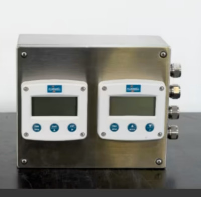 TWO Fluidwell - Model F120  Flow Rate Controller and F030 Batch Controller
