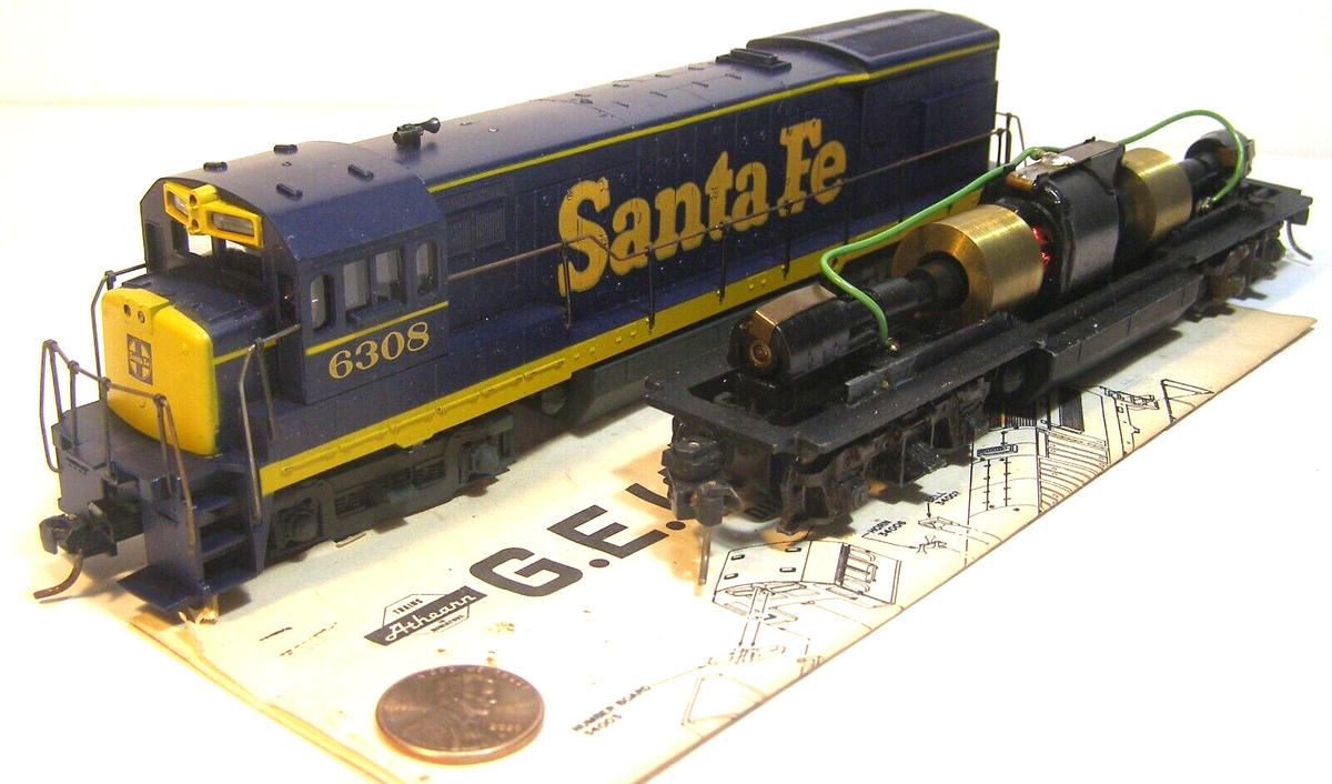 Athearn Échelle Ho Motrice Diesel De La Santa-Fé Modélisée Avec Défaut